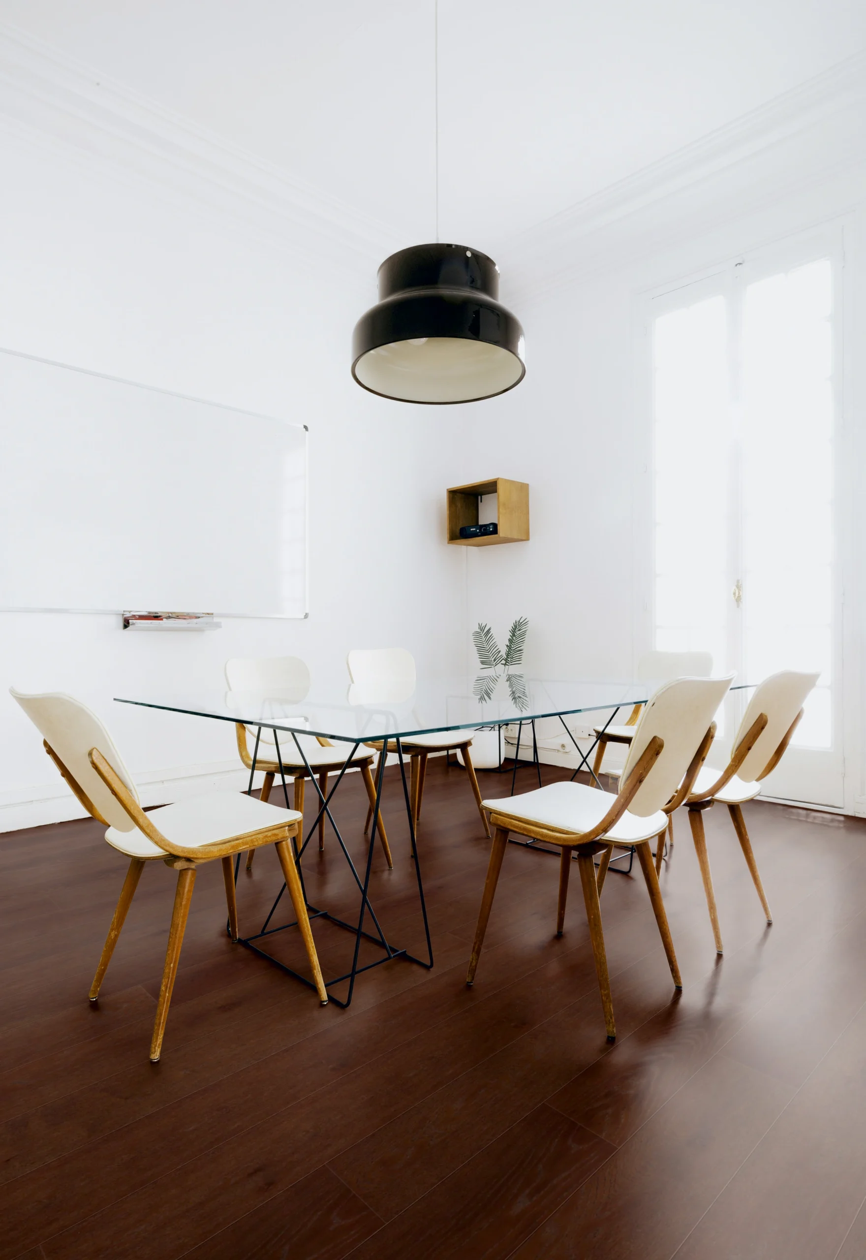 Oak red brown plank