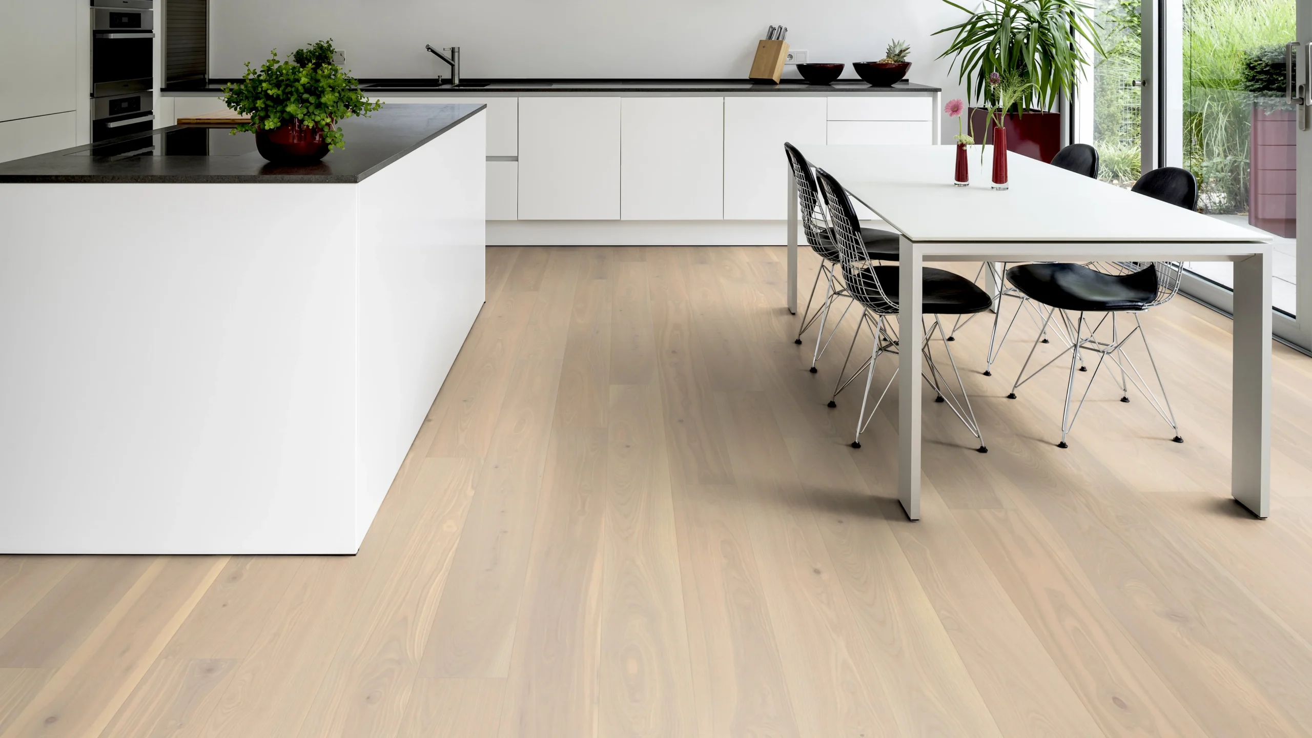 Ash Positano plank